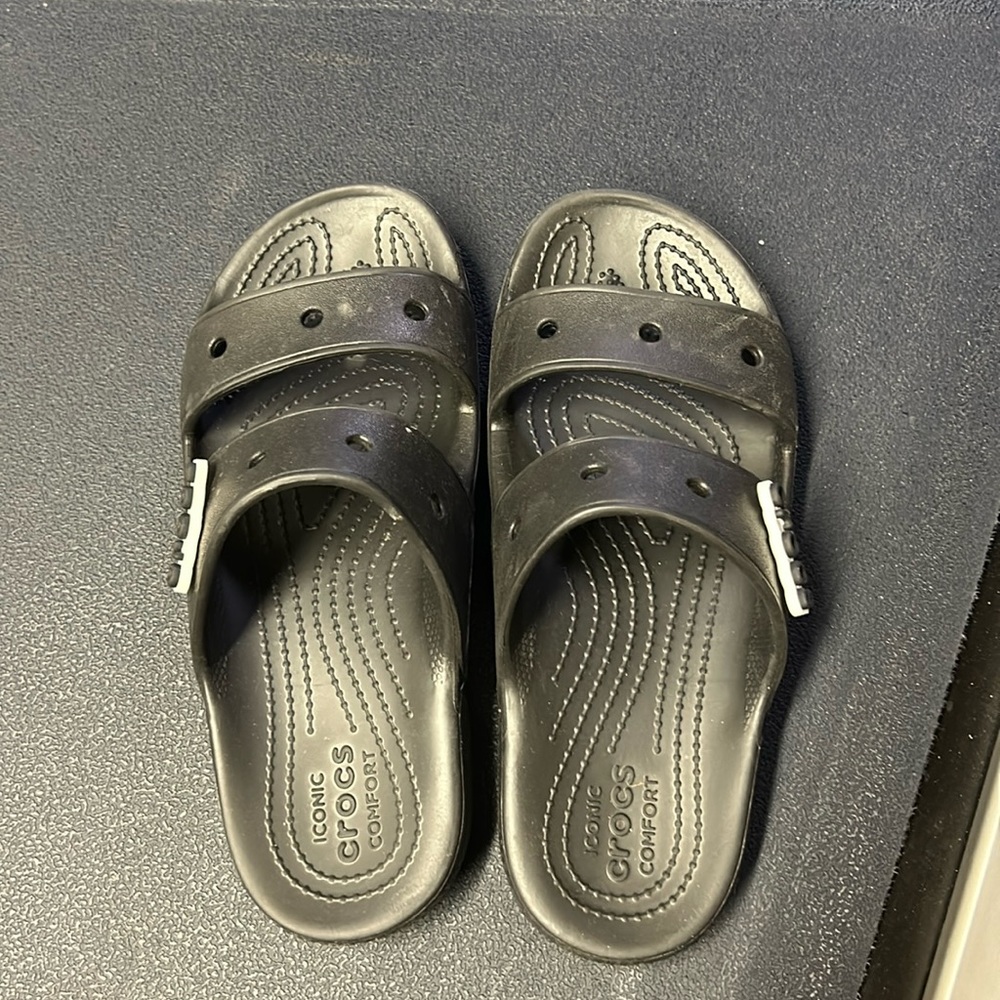 Women’s croc sandals